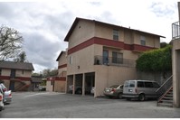 Paso Robles Gardens in Paso Robles, CA - Foto de edificio - Building Photo