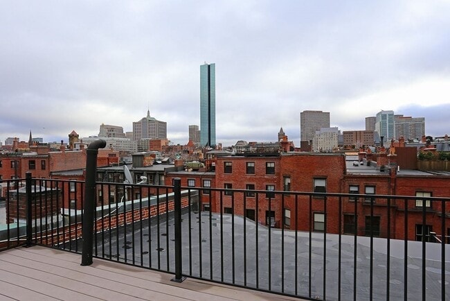 281 Beacon St, Unit 12