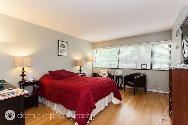1415 N Dearborn St, Unit 3D in Chicago, IL - Building Photo - Building Photo