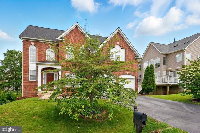 property at 14863 Chimbote Ct