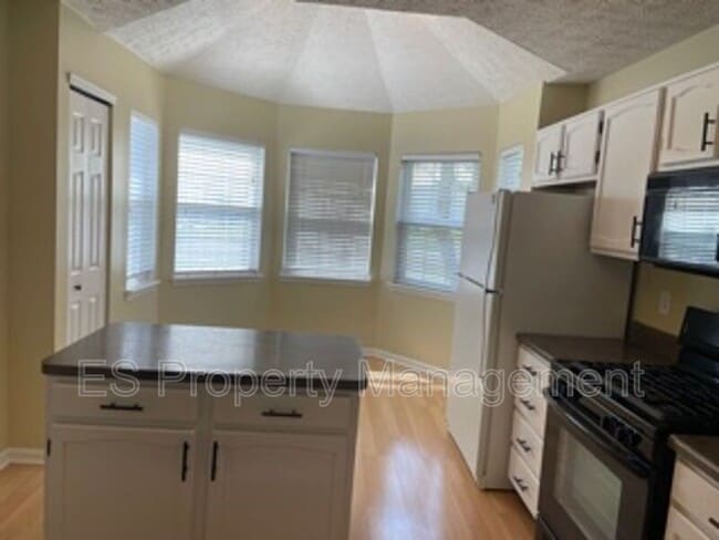 933 Washington Cove Way in Indianapolis, IN - Building Photo - Building Photo