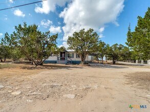 1351 Spitz Kegel View Dr in Canyon Lake, TX - Building Photo - Building Photo
