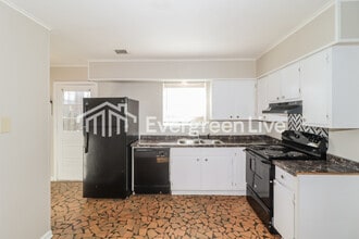 3404 Renault St in Memphis, TN - Building Photo - Building Photo