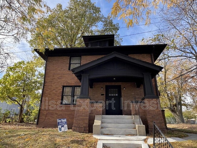 property at 2602 Warsaw St