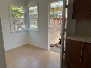 14200-14202 Erwin St in Los Angeles, CA - Building Photo - Building Photo