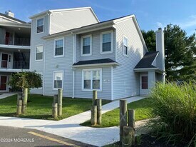 1922 Waters Edge Dr in Toms River, NJ - Building Photo