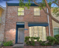 3934 Roseland St in Houston, TX - Building Photo