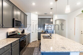 113 Redonda Dr in Liberty Hill, TX - Building Photo - Building Photo