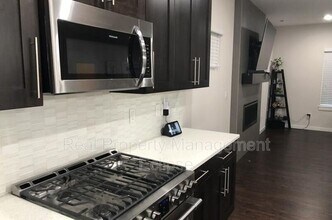 22527 42nd Dr SE in Bothell, WA - Building Photo - Building Photo