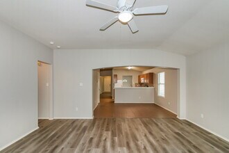 3510 Aztec Wood Dr in Houston, TX - Building Photo - Building Photo