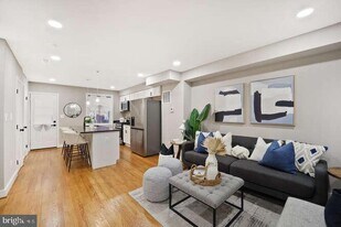 1632 Ridge Pl SE in Washington, DC - Building Photo