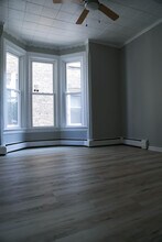 1652 N Kedvale Ave in Chicago, IL - Building Photo - Building Photo