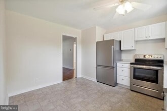 10 Lloyd Ave in Downingtown, PA - Building Photo - Building Photo