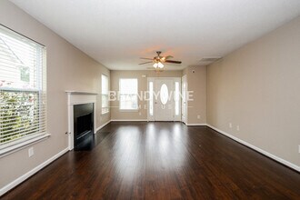 3807 Rosebud Park Dr in Snellville, GA - Foto de edificio - Building Photo