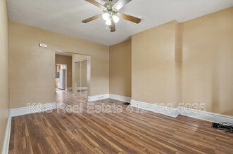 523 Marwood Ave in Mckees Rocks, PA - Building Photo - Building Photo