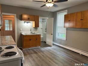 58 Smith Ave in Norwich, CT - Building Photo - Building Photo