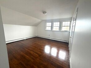 4 Fossa Ave, Unit B in Nashua, NH - Building Photo - Building Photo