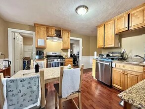 8 Eldora St in Boston, MA - Foto de edificio - Building Photo