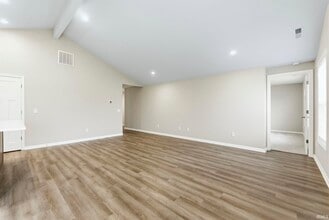 14599 Cerro Verde Run in Fort Wayne, IN - Building Photo - Building Photo