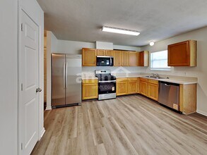 1018 Redcrest Springs Ct in Houston, TX - Foto de edificio - Building Photo