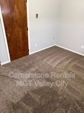 807 3rd St SW in Valley City, ND - Building Photo - Building Photo