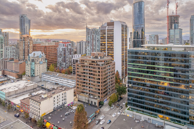 Fortune House in Vancouver, BC - Building Photo - Building Photo