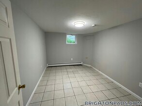 72 Nonantum St, Unit 1 in Boston, MA - Building Photo - Building Photo