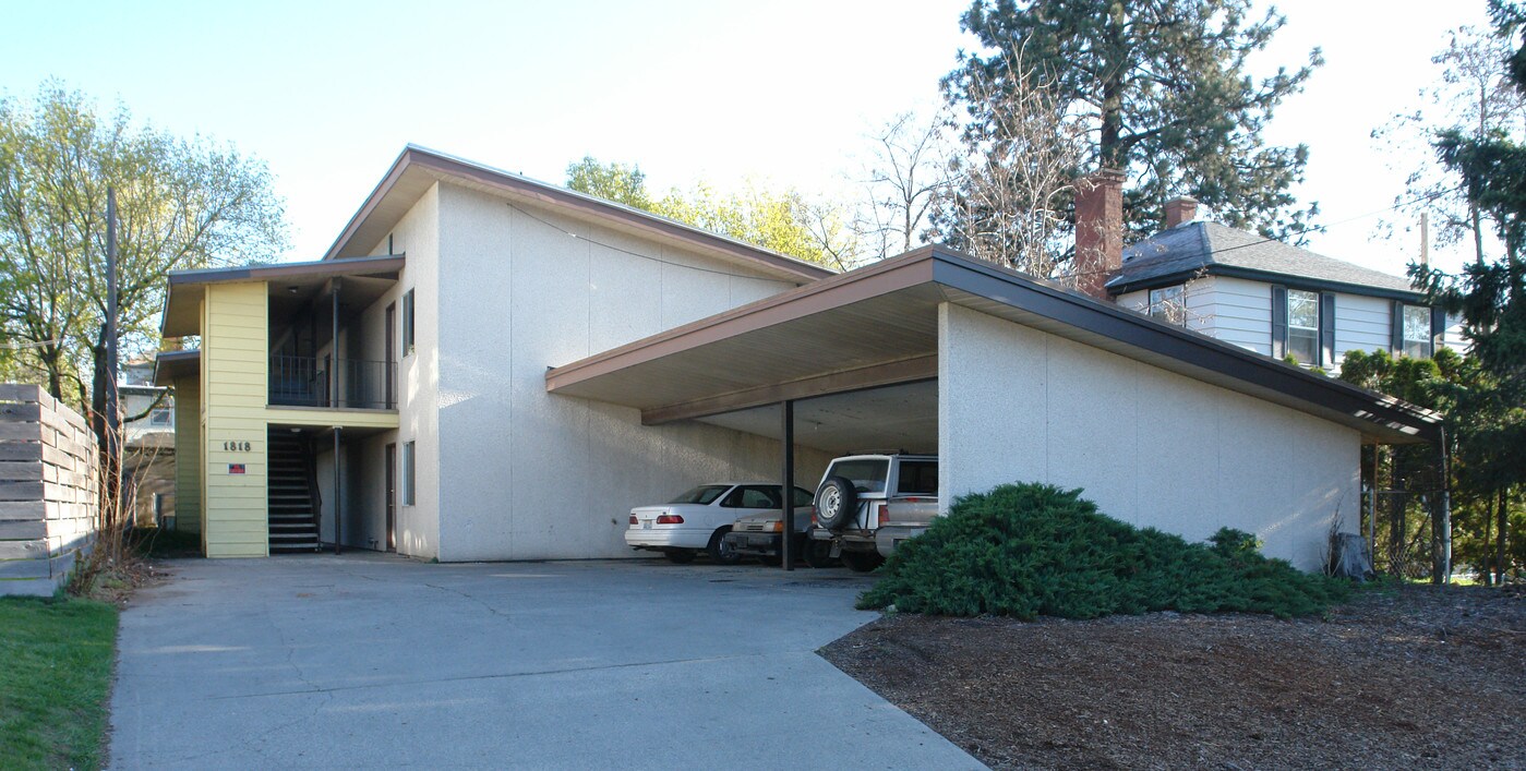 1818 W 2nd Ave in Spokane, WA - Foto de edificio