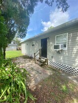 38313 Tucker Rd in Zephyrhills, FL - Building Photo