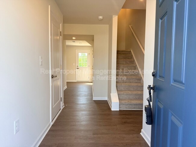 372 Grand Silo Rd in Raleigh, NC - Building Photo - Building Photo