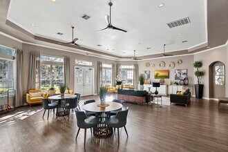 3101 Vista Dr, Unit B2 in Rosenberg, TX - Foto de edificio - Building Photo