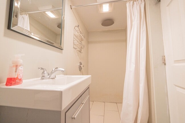 371 Ambrose St in Thunder Bay, ON - Building Photo - Building Photo