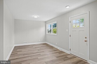 407 Dickinson Rd in Glassboro, NJ - Building Photo - Building Photo