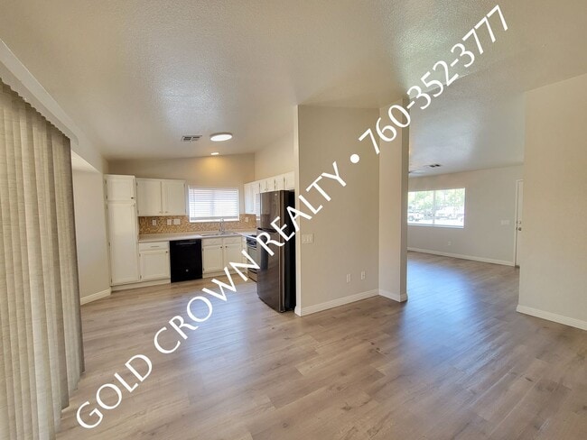 657 Silverwood St in Imperial, CA - Building Photo - Building Photo