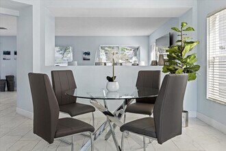 642 Elderberry Dr, Unit 2 in Davenport, FL - Building Photo - Building Photo