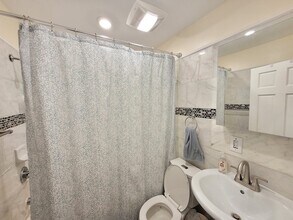 7 Mark St, Unit #2 in Boston, MA - Building Photo - Building Photo