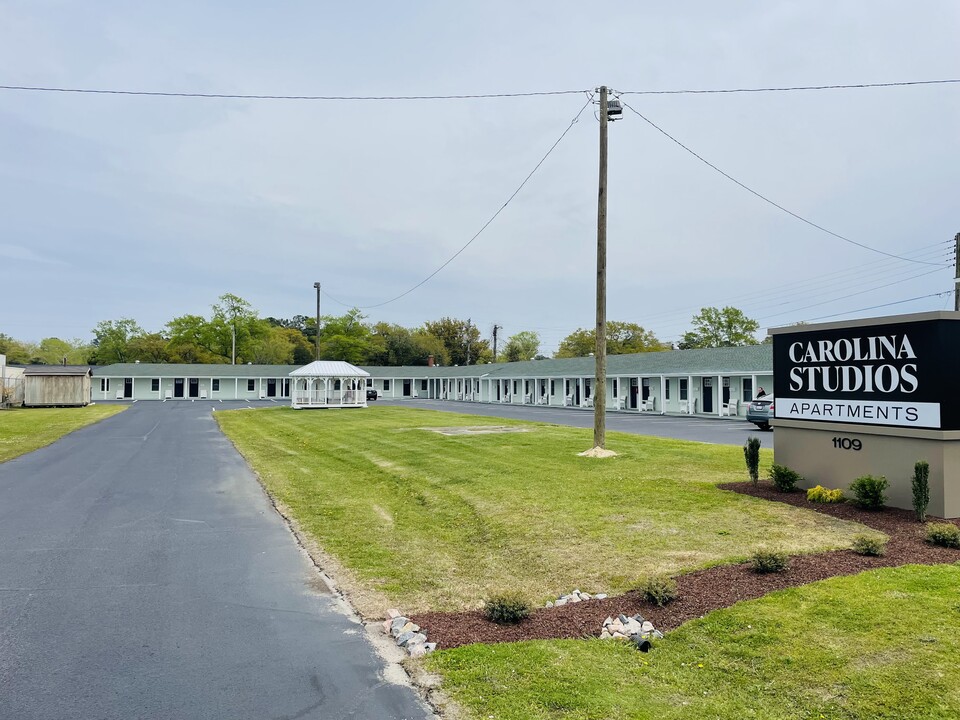 Carolina Studios in Washington, NC - Building Photo