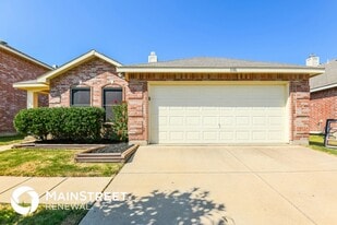 8106 Stowe Springs Ln in Arlington, TX - Building Photo