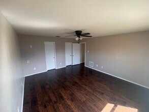 220 Chalk Mountain Dr in Fort Worth, TX - Building Photo - Building Photo