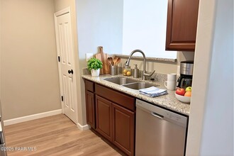 3133 N Yavapai Rd E in Prescott Valley, AZ - Building Photo - Building Photo