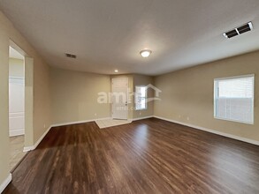 6387 S Sunrise Valley Dr in Tucson, AZ - Building Photo - Building Photo