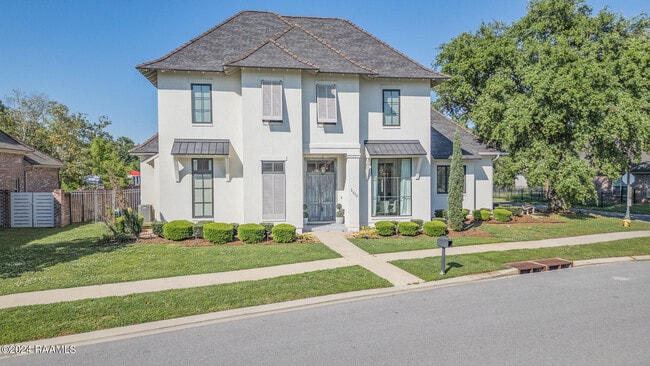 300 Brightwood Dr in Lafayette, LA - Building Photo - Building Photo