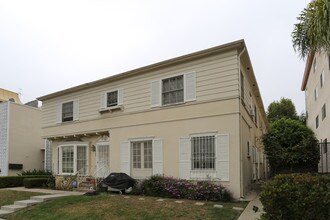 149 S Palm Dr in Beverly Hills, CA - Foto de edificio - Building Photo