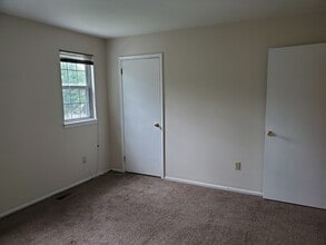 324 Garden Ave in Horsham, PA - Building Photo - Building Photo