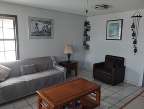 103 E Capricorn Dr in South Padre Island, TX - Building Photo - Building Photo