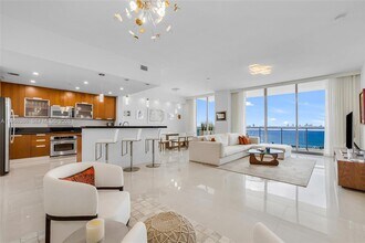 7901 Hispanola Ave in North Bay Village, FL - Building Photo - Building Photo