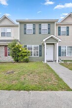 404 Springwood Dr in Jacksonville, NC - Building Photo - Building Photo
