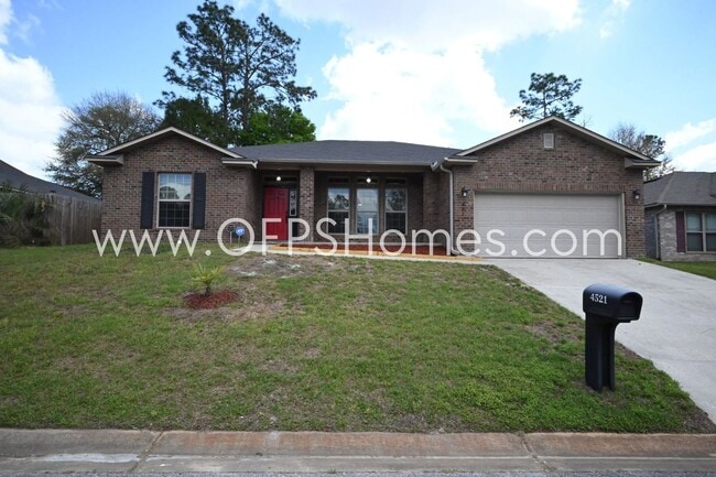 4521 Hermosa Rd in Crestview, FL - Building Photo - Building Photo