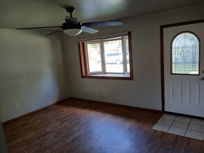 26327 McDonald St in Dearborn Heights, MI - Building Photo - Building Photo