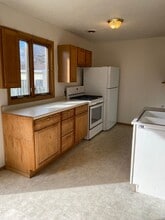 310 5th Ave SW in Watertown, SD - Building Photo - Building Photo